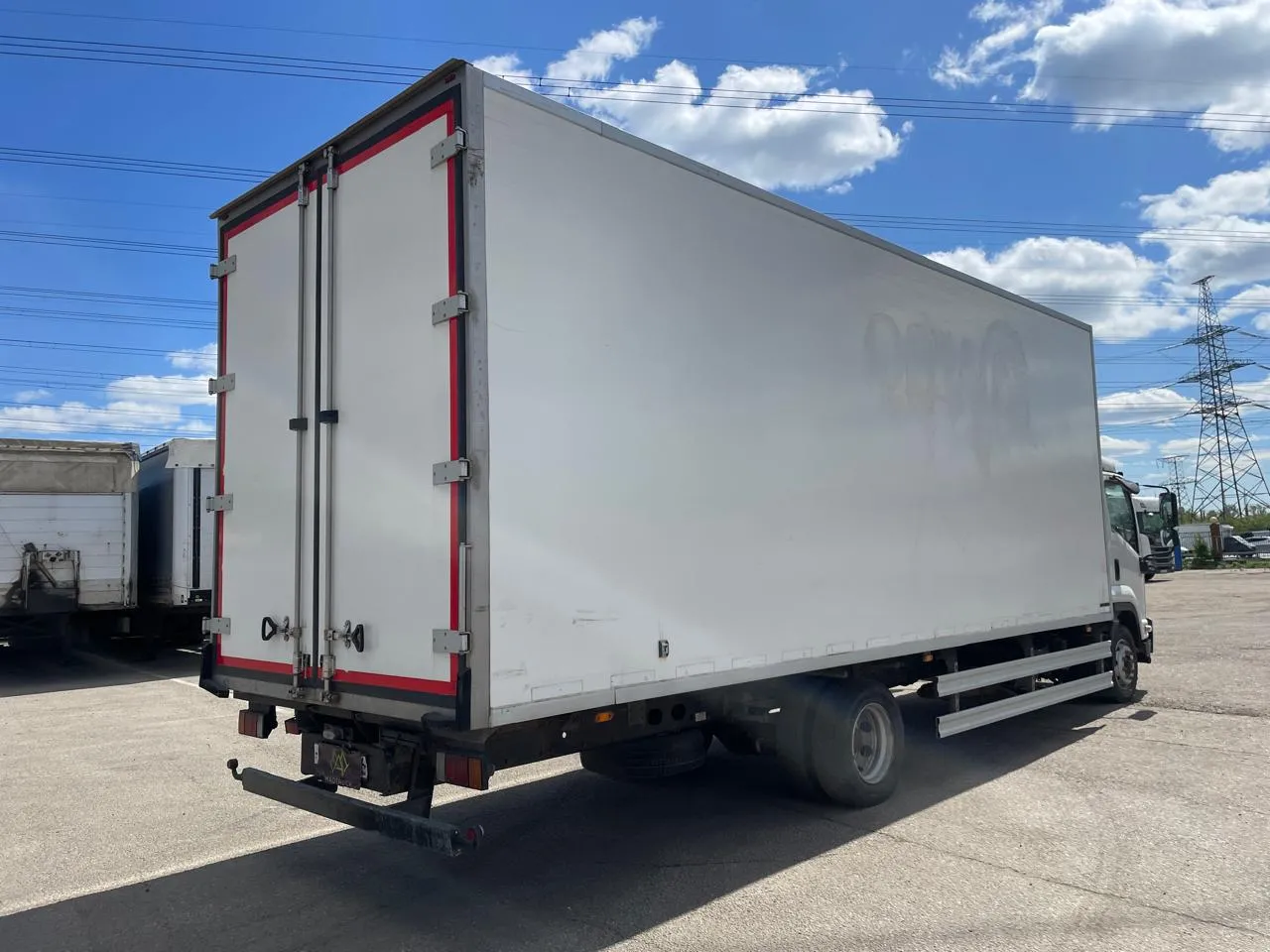 ISUZU FS год 2021