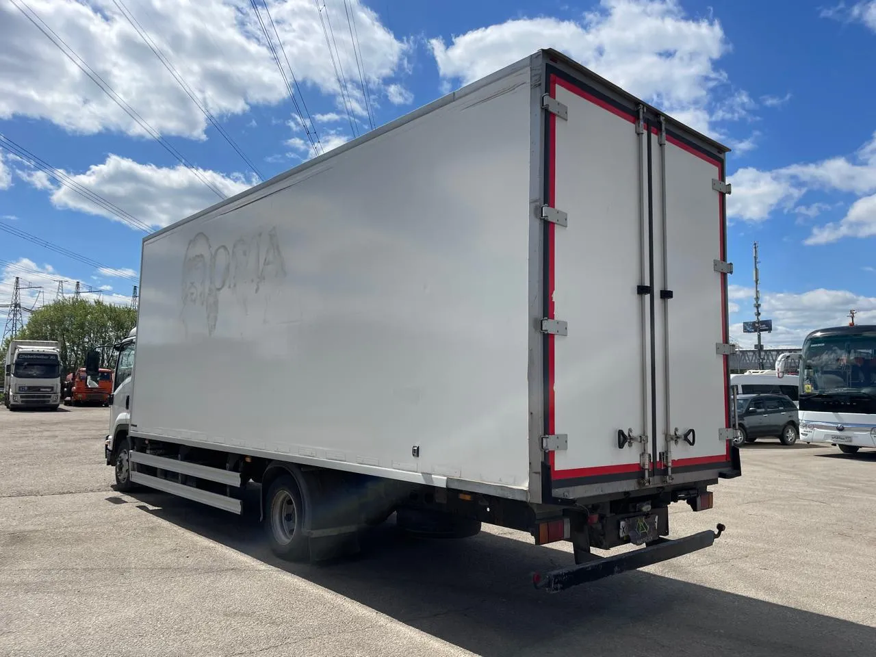 ISUZU FS год 2021