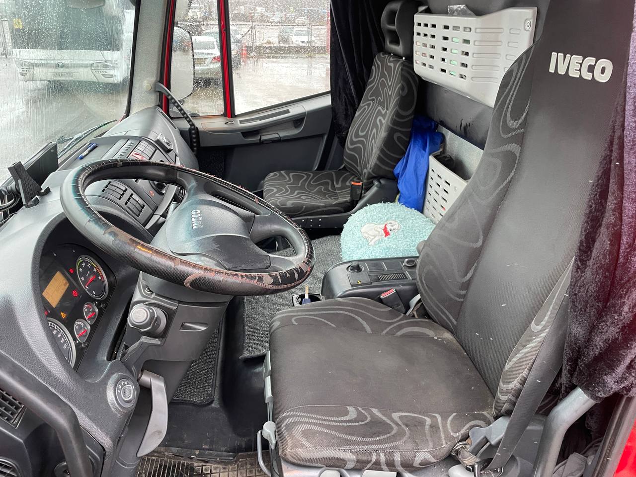 IVECO EVROCARGO год 2013