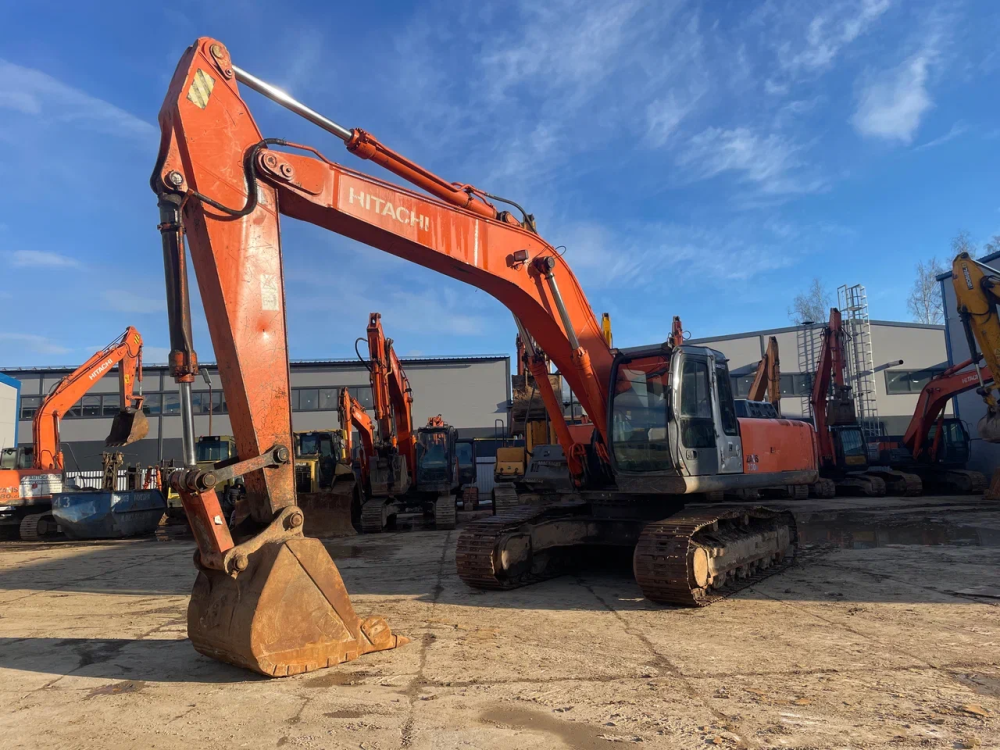 Гусеничный экскаватор Hitachi ZAXIS 330-3G год 2013