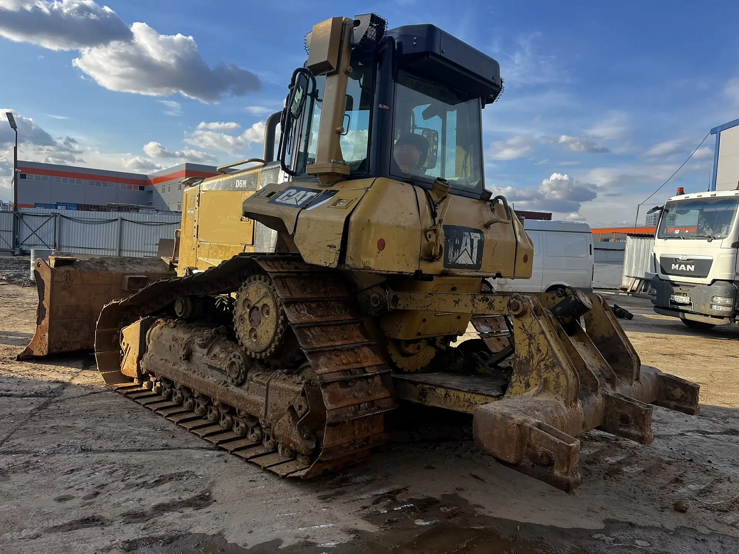 Гусеничный бульдозер CAT D6N XL, 2010
