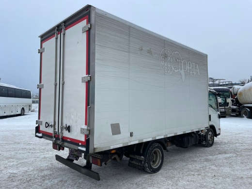 ISUZU NM год 2020