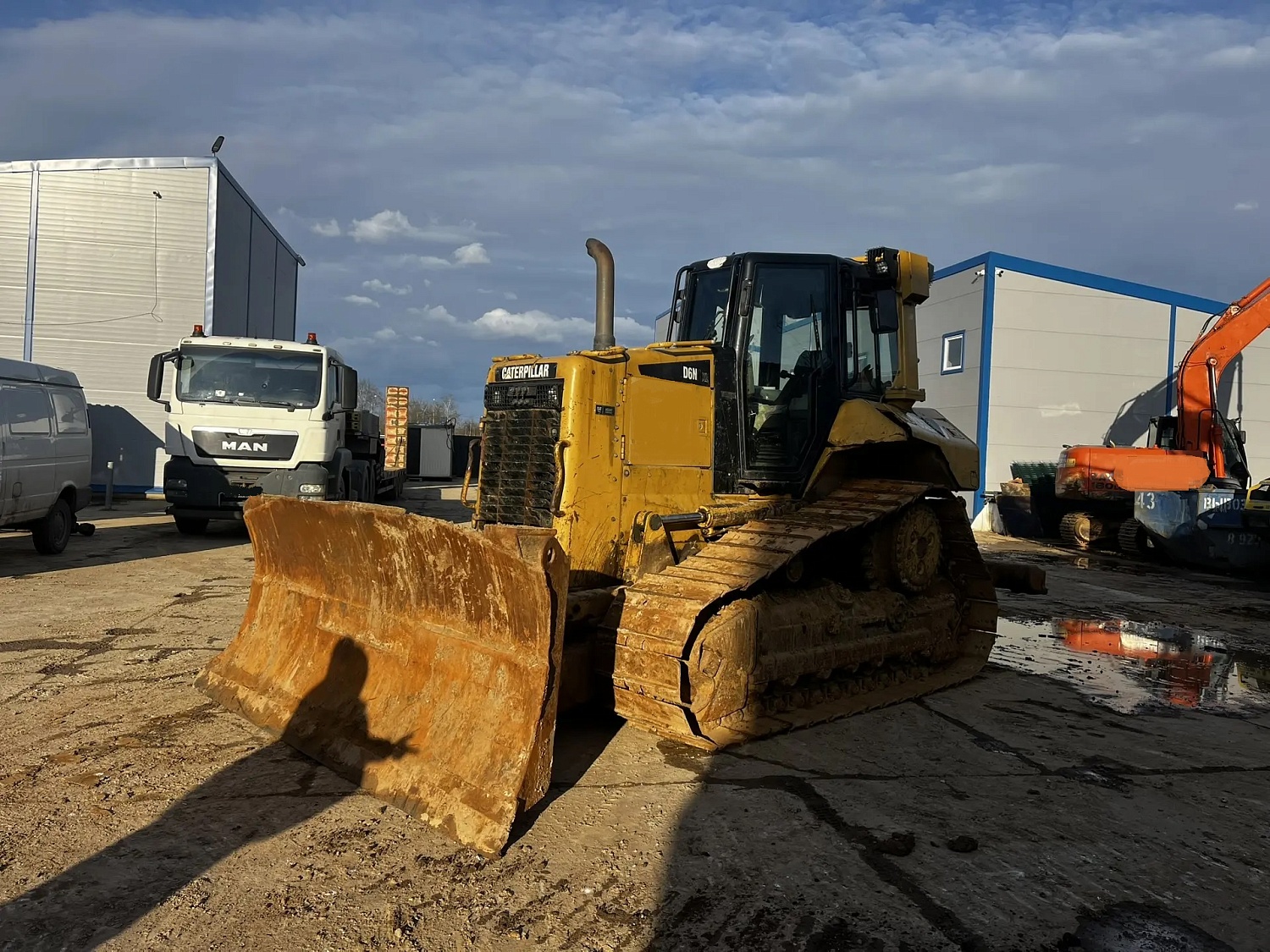 Гусеничный бульдозер CAT D6N XL, 2010