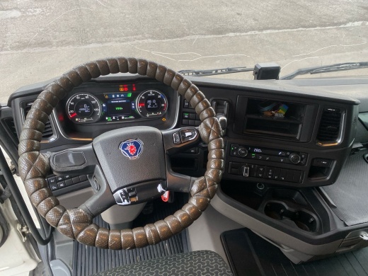 SCANIA R400. год 2019