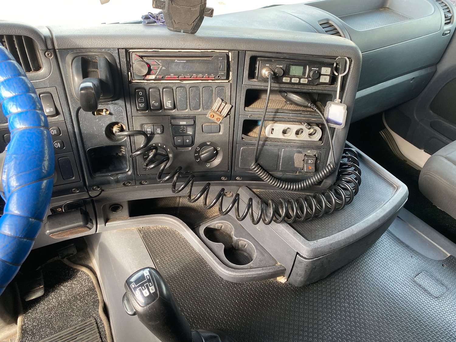 SCANIA G 420 LA год 2011