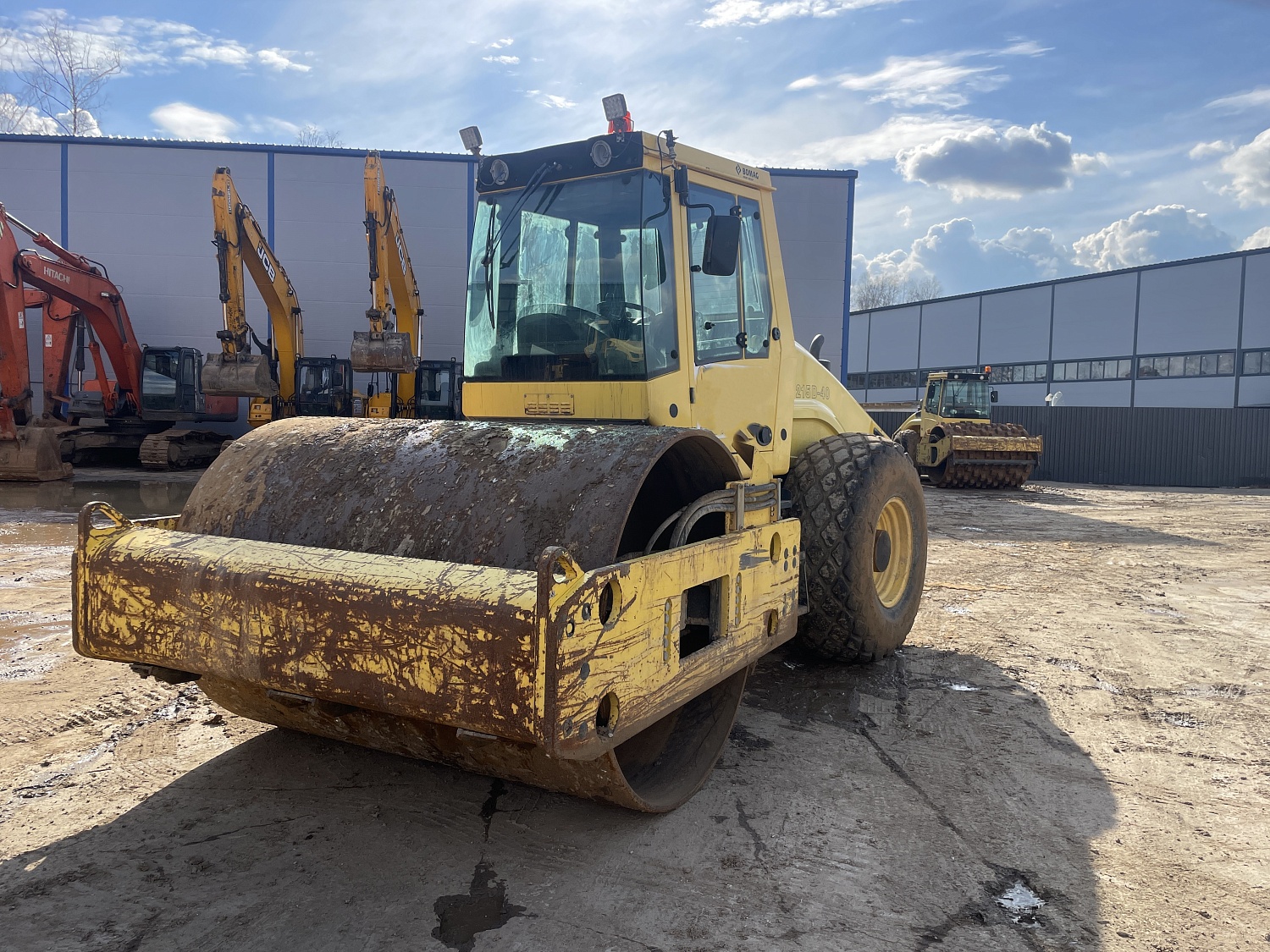 Грунтовой каток Bomag BW 215 D-40 год 2017